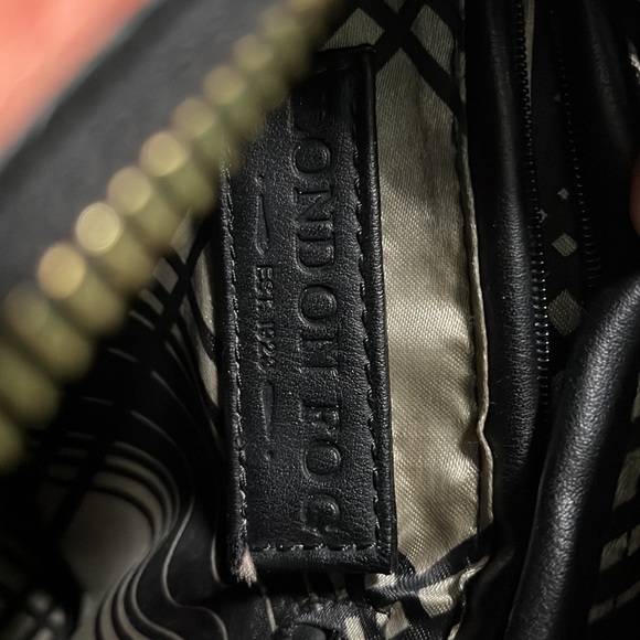 London Fog pink and black reptile embossed handbag - Picture 13 of 17